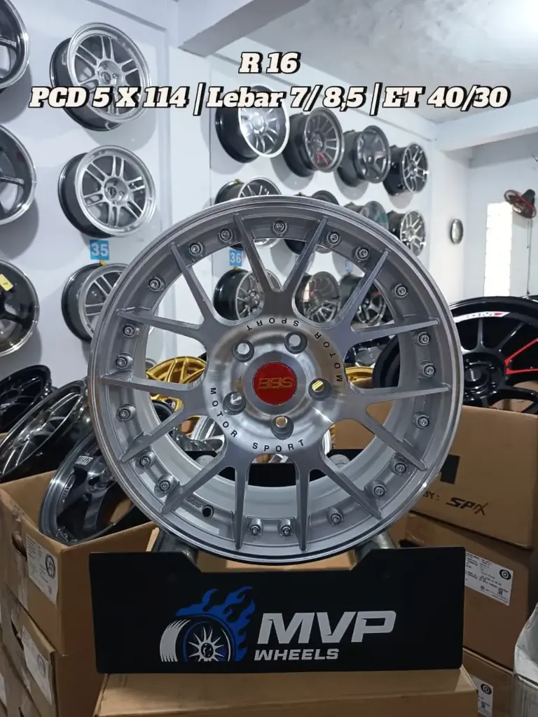 BBS R16 Polish - Pcd 5x114 - RH Performance