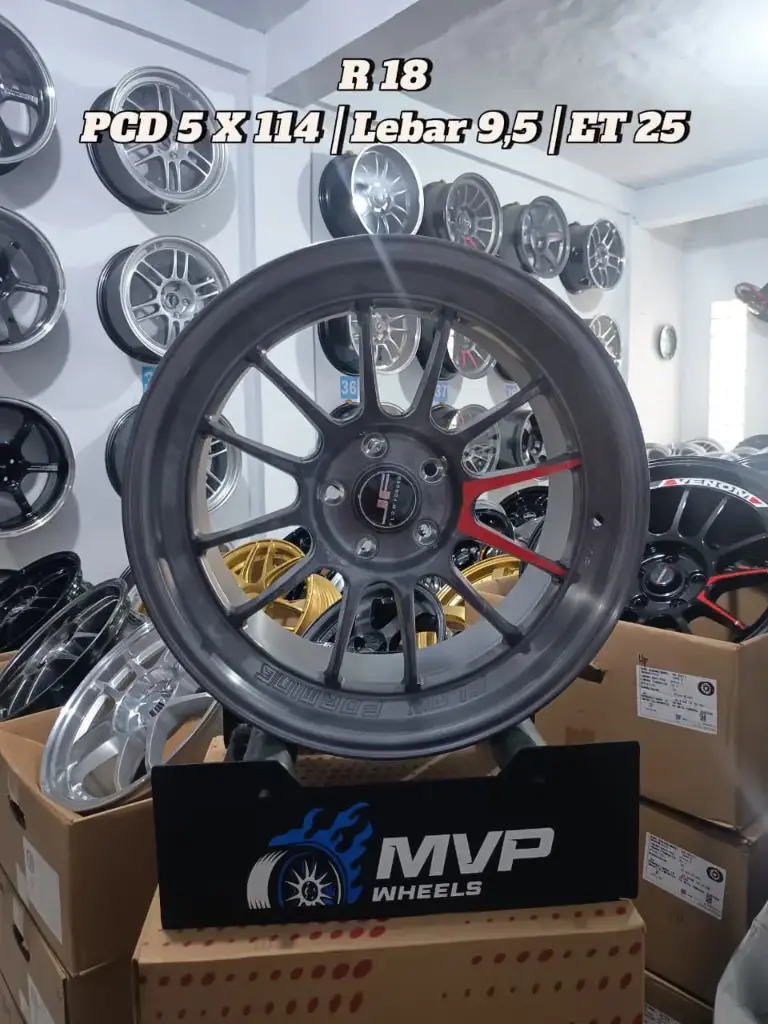 Venom R18 Nano Brush - Pcd 5x114 - JF Luxury