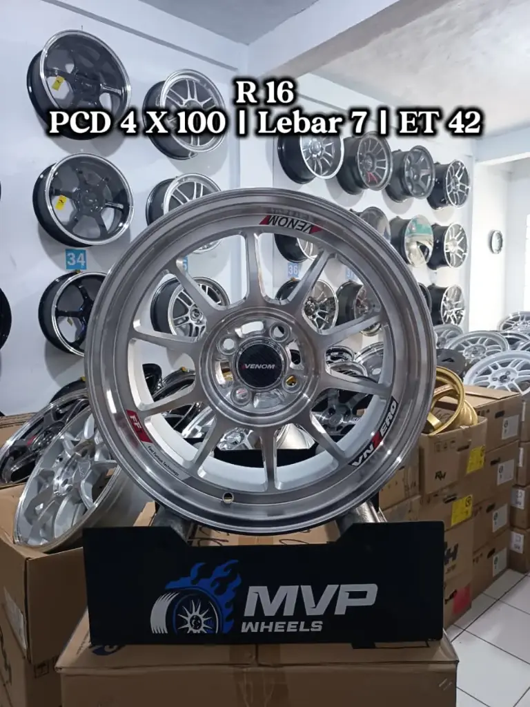 Venom R16 Polish - PCD 4X100 - RH Performance