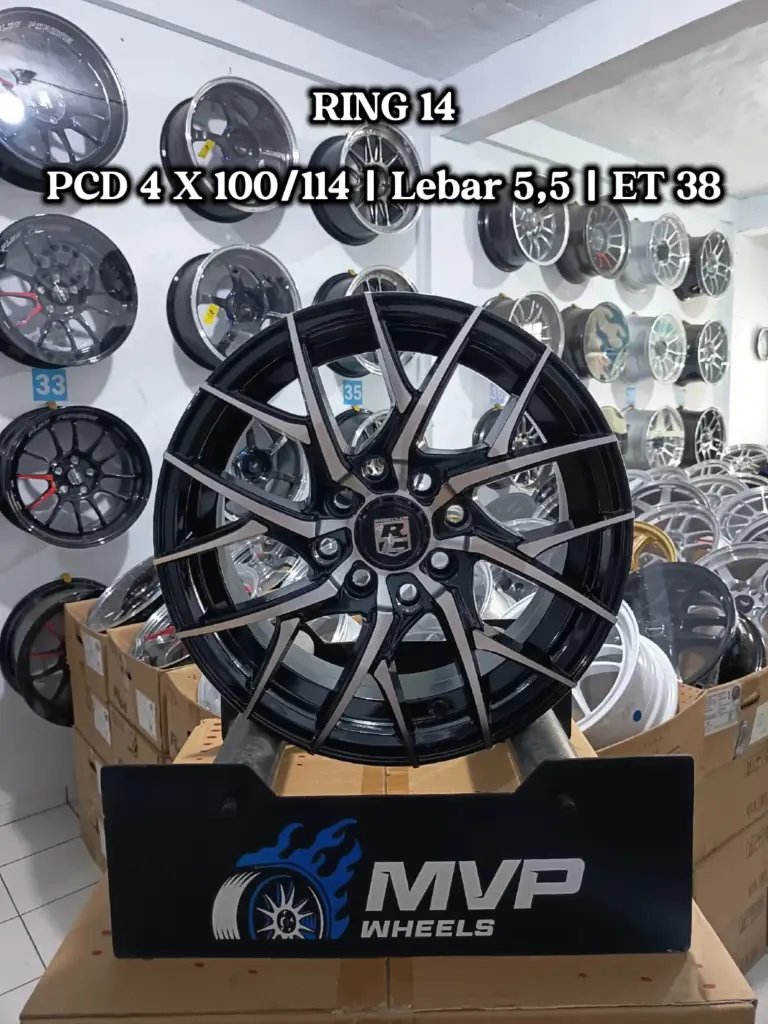 Rays Racing R14 Black Polish - PCD 4x100/114 - Rays Club