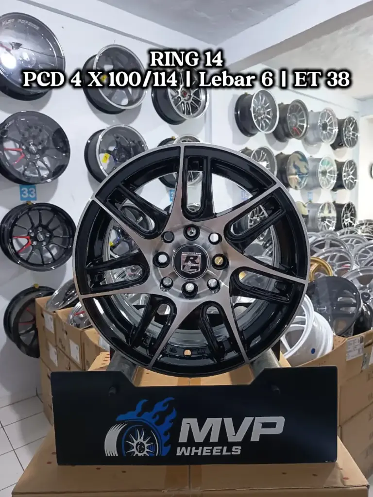 Rays Racing R14 Black Polish - PCD 4x100/114 - Rays Club