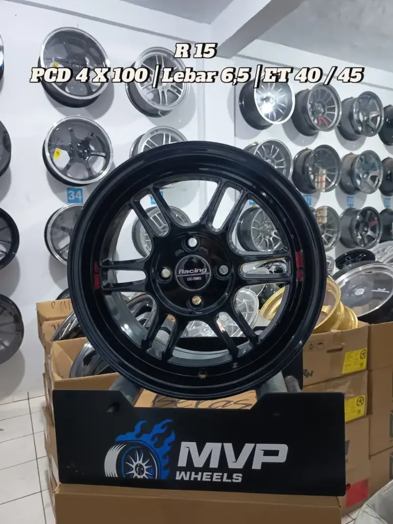 RPF01 R15 BLACK - Pcd 4x100 - RH Performance