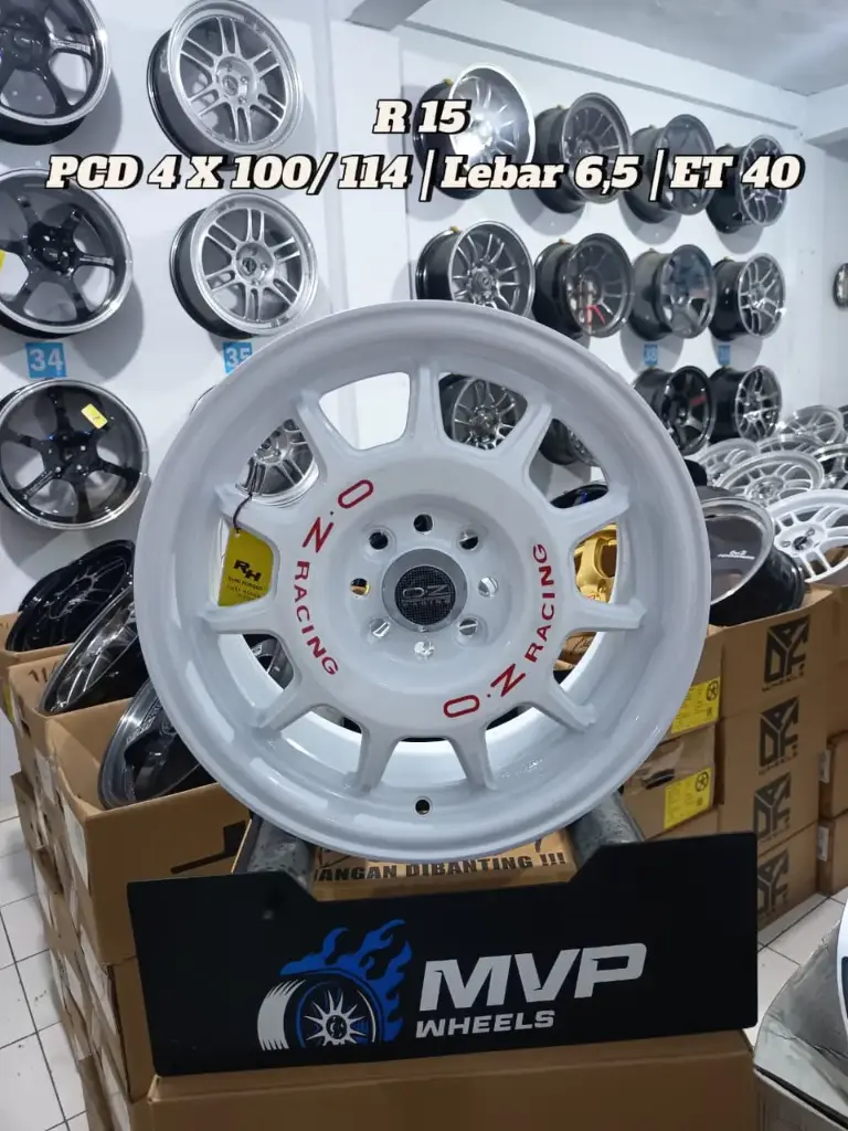 OZ Racing R15 Putih - Pcd 4x100/114 - 