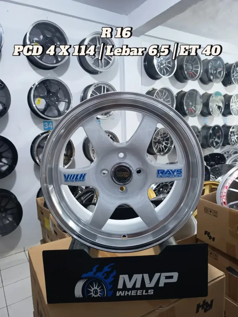 TE37 R16 Putih - Pcd 4x114 - Rays Club
