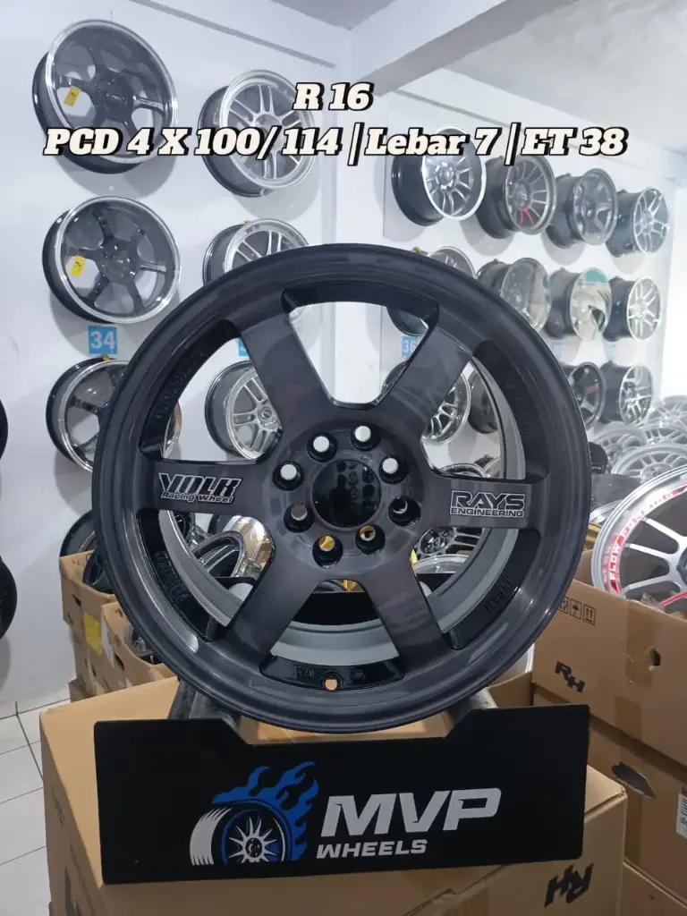 TE37 R16 Black Brush - Pcd 4x100/114 - JF Luxury