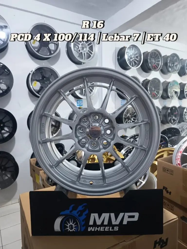 Enkei Spider Silver R16 - Pcd 4x100/114 - JF Luxury