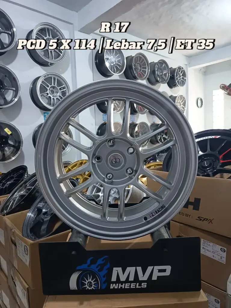 RPF R17 Silver - Pcd 5x114 