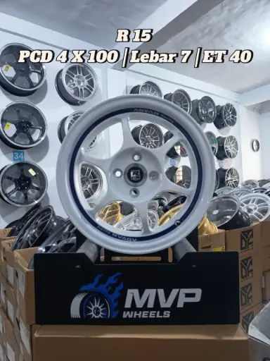 Advan Racing R15 - Pcd 4x100 - Putih