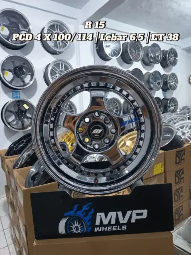 WORK MISTER (WM) R15 Black Chrome - Pcd 4x100/114 